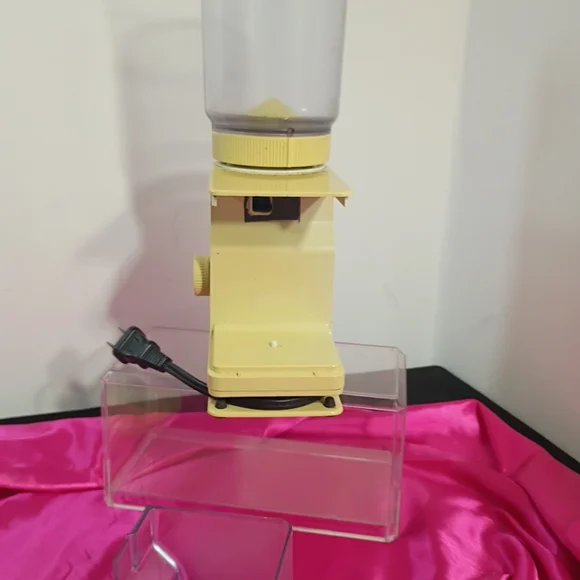 Vintage Braun 4045 Aromatic Burr Coffee Grinder Works Great Tested. - Picture 8 of 12